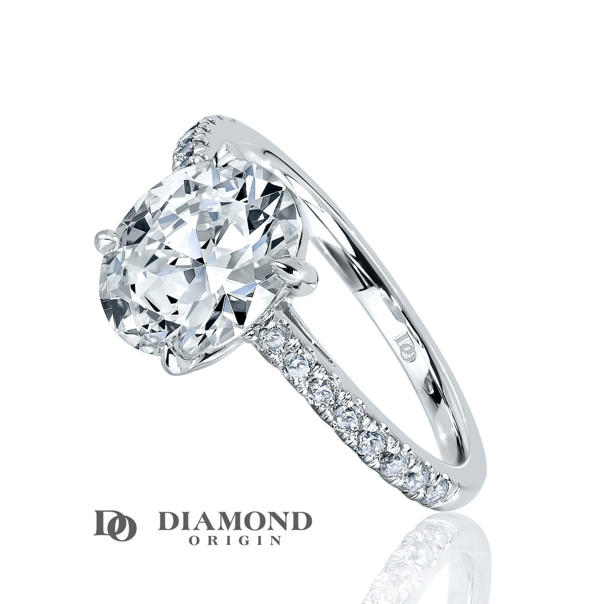 Diamond Oval Solitaire Ring brings a timeless beauty to any look. The Central Stone is 2Ct, with diamond side accents for added sparkle, diamond ring, diamond rings, lab created diamond, lab crated diamonds, 2 ct diamond, lab grown diamonds