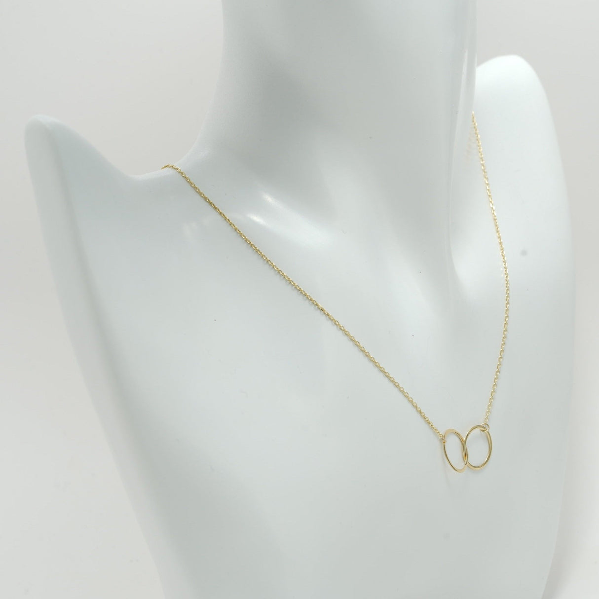 Split Oval Link & Double Thin Chain Necklace