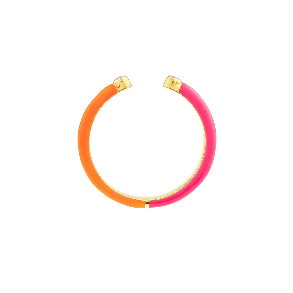 This exquisite 14K gold ring from the Diamond Origin 2023 collection features a 3pt diamond cuff with two tones of enamel half pink and half orange that will give your look a unique and eye catching twist. Its classic gold stackable design adds a touch of sophistication to any ensemble.