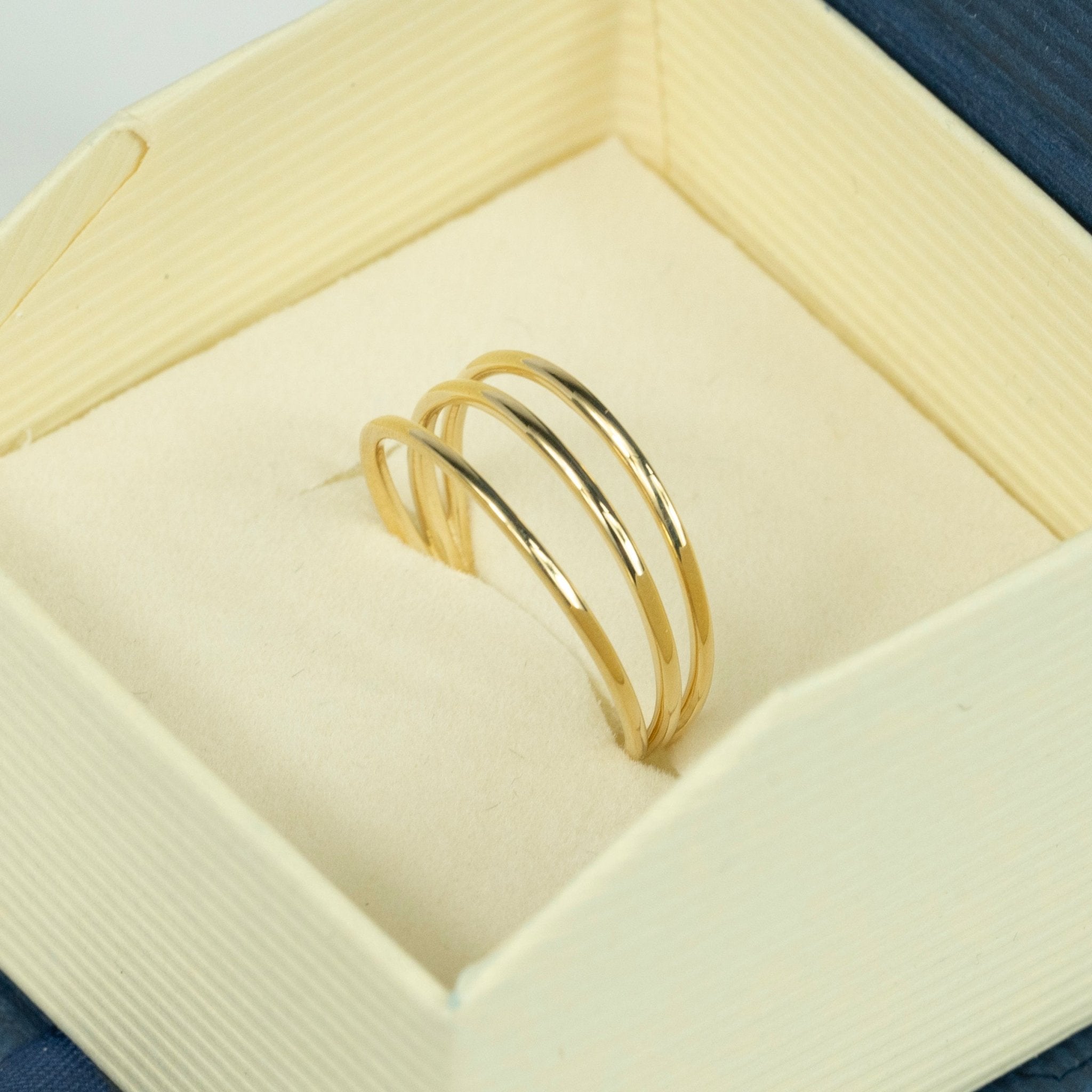 Buy Rings For Men Online At Best Prices | CaratLane